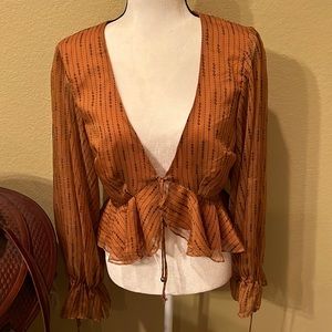 ☀️ NWT Here comes the sun brand women’s polyester shirt